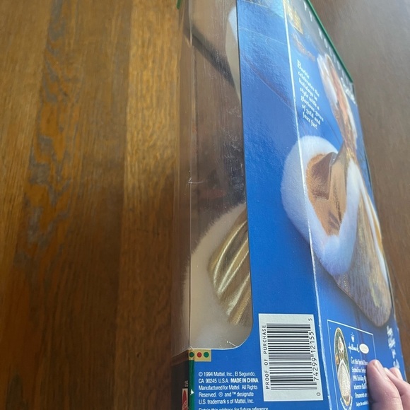 NIB Mattel Barbie Holiday Special 1994 Elegant Gold and White Doll in Box - Picture 6 of 10
